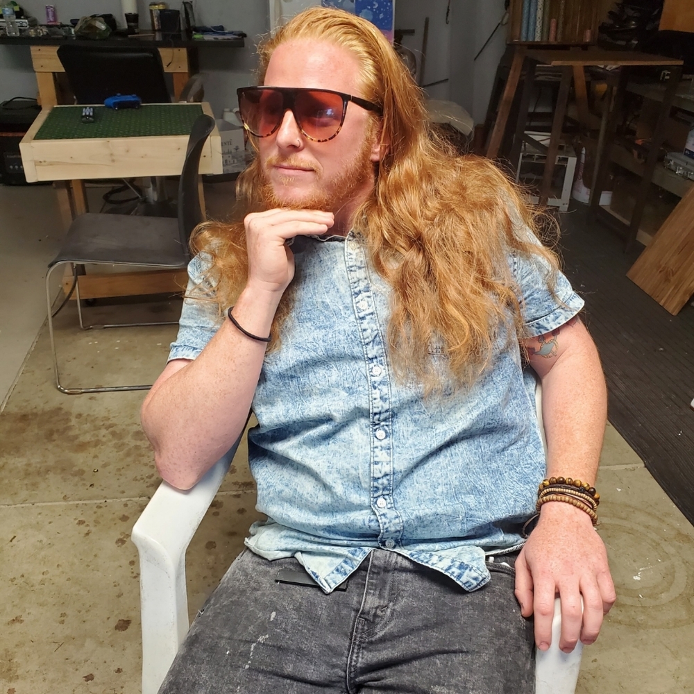 Meet your posher, Shawn